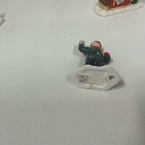 "EARLY MORNING DELIVERY" DEPT 56 THE SNOW VILLAGE #5431-3 - Picture 9 of 13